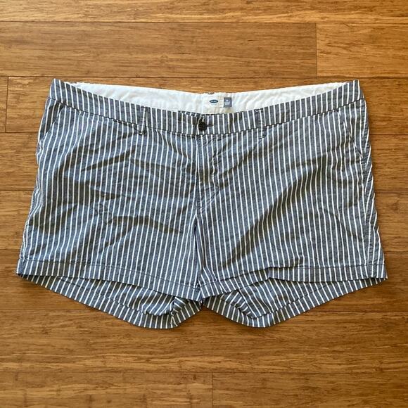 Old Navy Striped Shorts, Size 26 - Picture 1 of 8